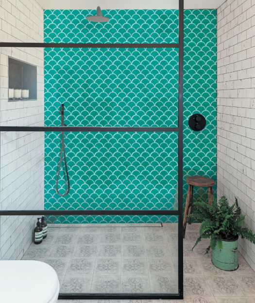 walk-in showers colors